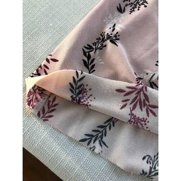 Worthington Pink Floral Cold Shoulder Short Sleeve Blouse Siz XL Raw Hem Stretch - Picture 8 of 9